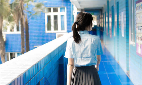 西区街道如何找到一个可以帮助我生孩子的女人？